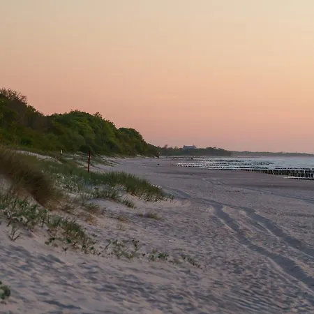 Kapitanski Z Widokiem Na Morze 4 Pietro - By Perlowa Przystan Rent Lägenhet Sianozety